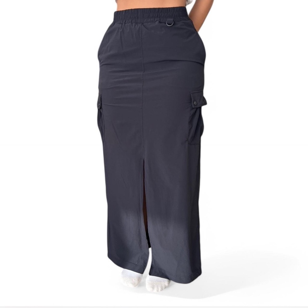 Elegant Black Cargo Skirt